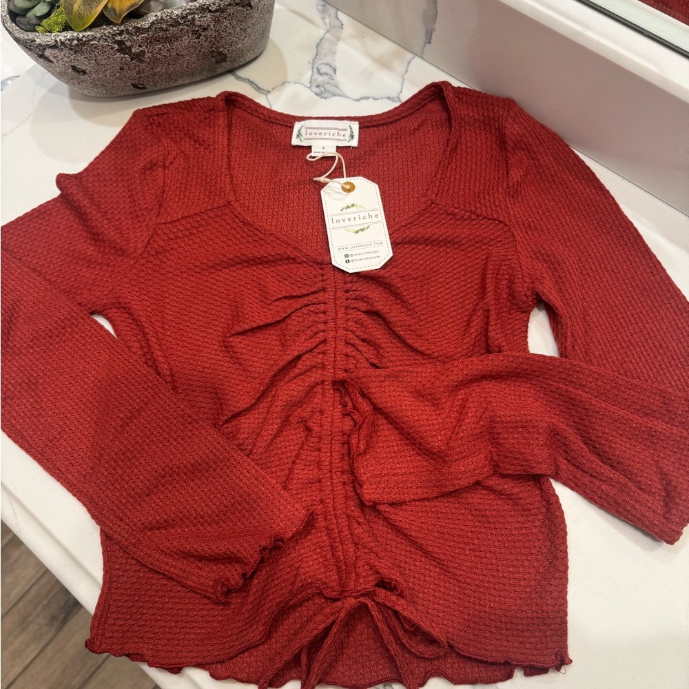 Love Stitch Women's Raunched Textured Rusty Red Long Sleeve Top NWT